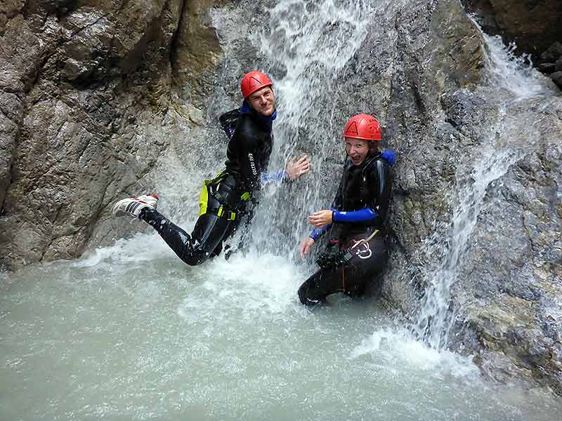 Canyoning Classic mit der ganzen Gruppe